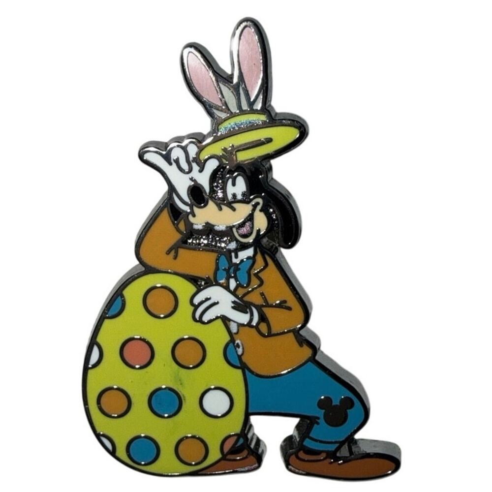 2025 Disneyland Hidden Disney parks Mickey Pin GOOFY EASTER EGG DLR holiday